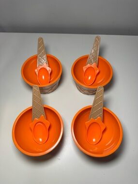ice cream bowls